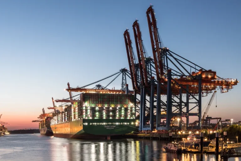 Strategic Trade and End-to-End Logistics Solutions for Global Markets